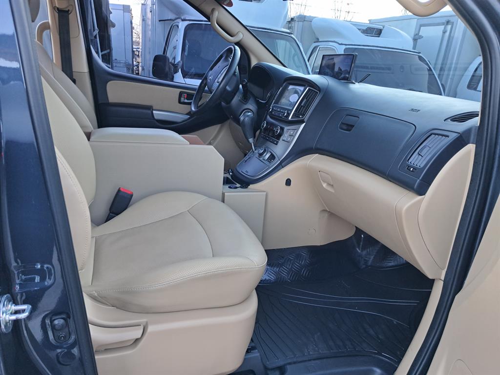 HYUNDAI Starex 2017 Azul - Importación desde Corea - HF Imports Iquique - Foto 17