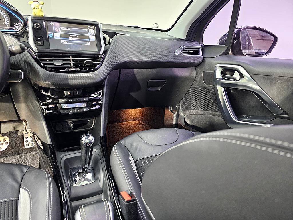 Peugeot 2008 - Vista 10