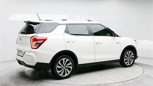 Ssangyong Tivoli - Vista 4