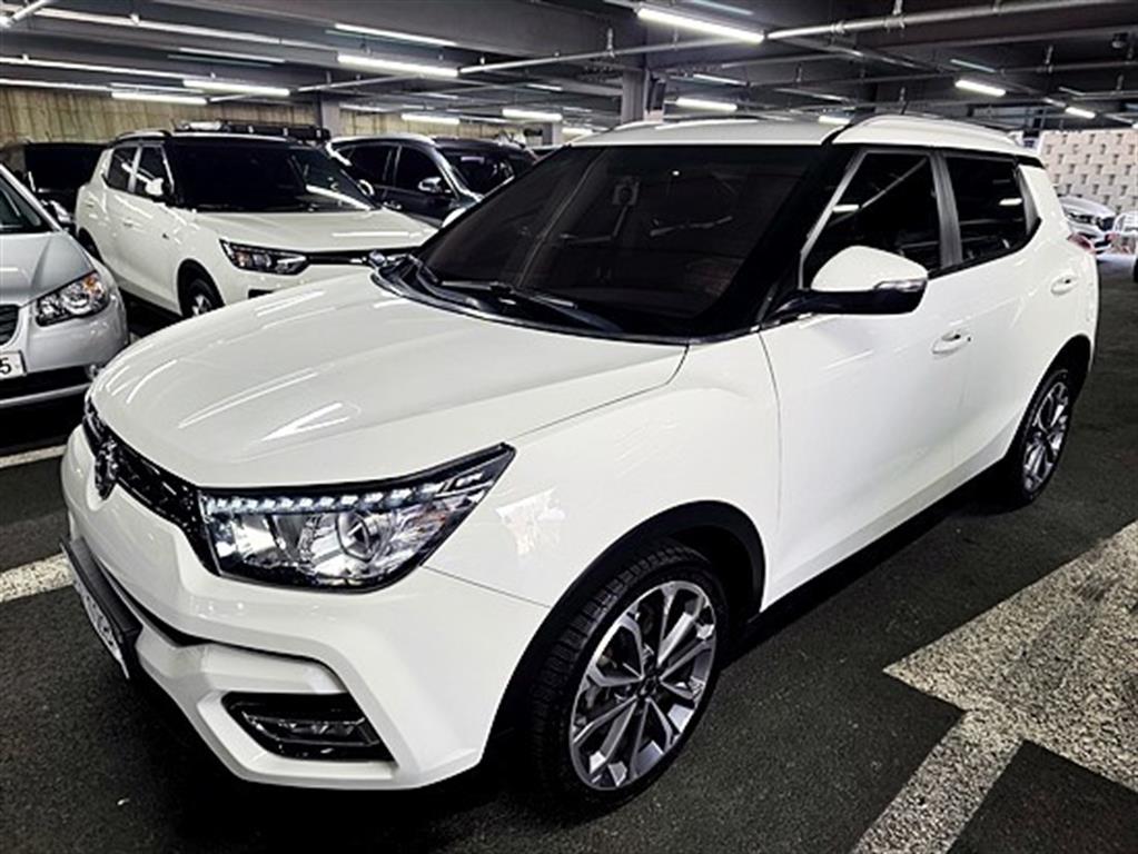 Ssangyong Tivoli - Vista 8