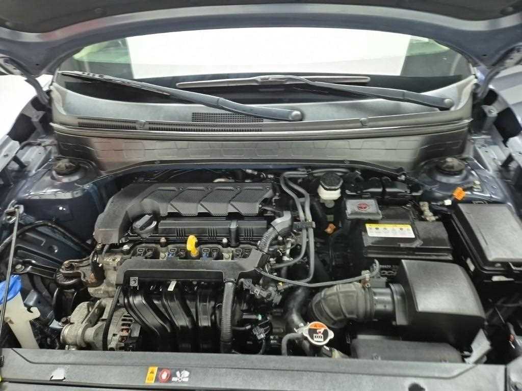 HYUNDAI Venue - Vista 5