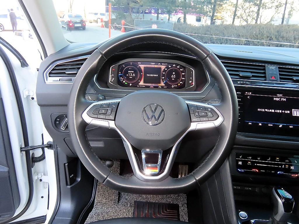 Volkswagen Tiguan - Vista 8