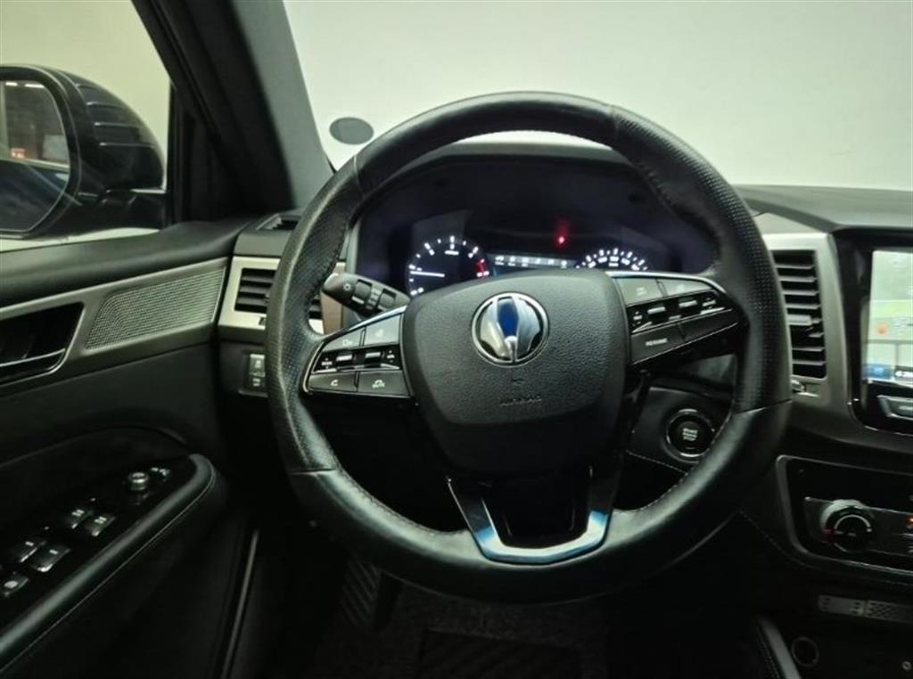 Ssangyong Rexton - Vista 9