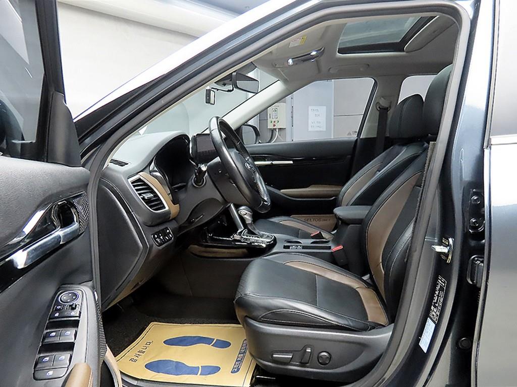 KIA Seltos - Vista 5