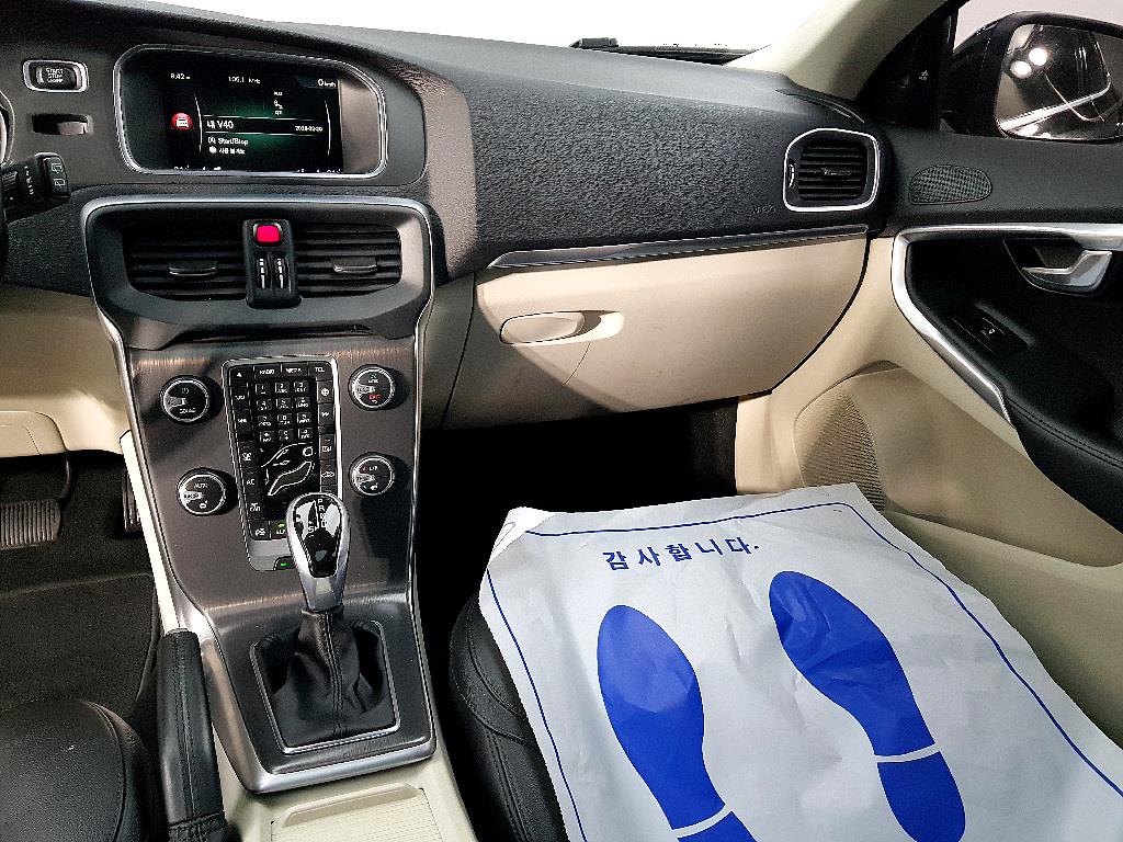 Volvo V40 - Vista 10