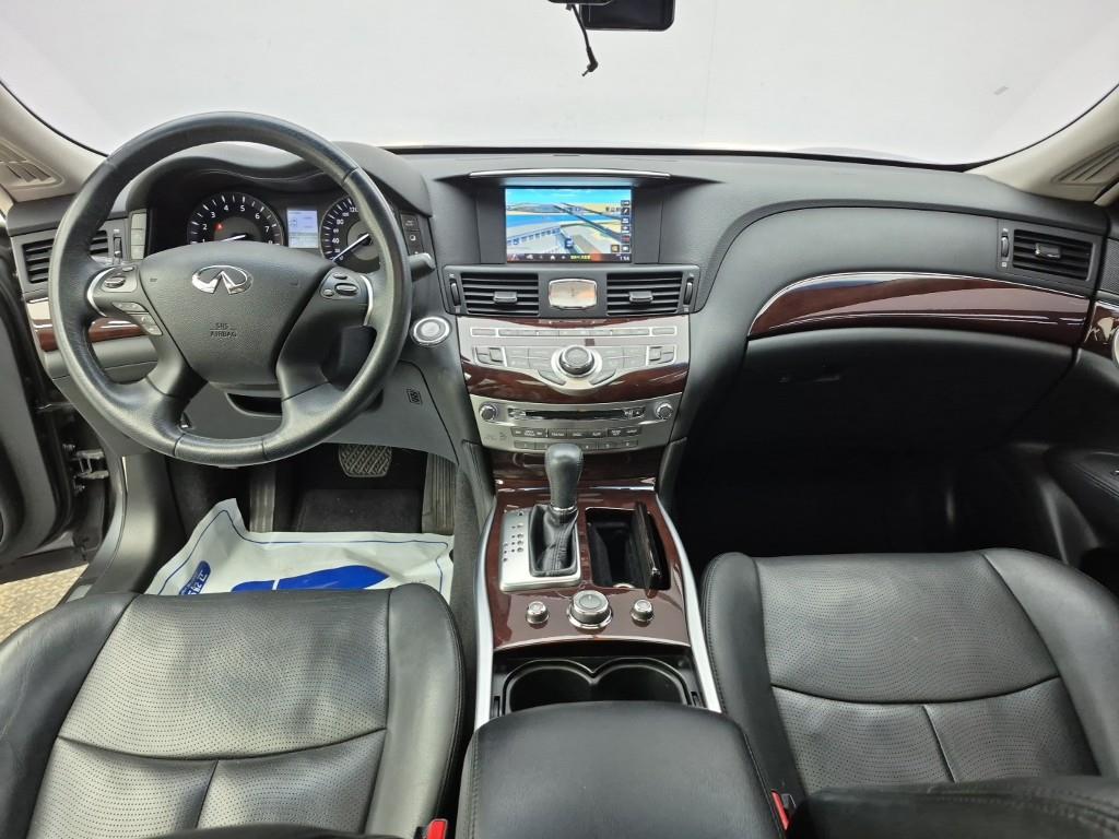 Infiniti Q - Vista 5