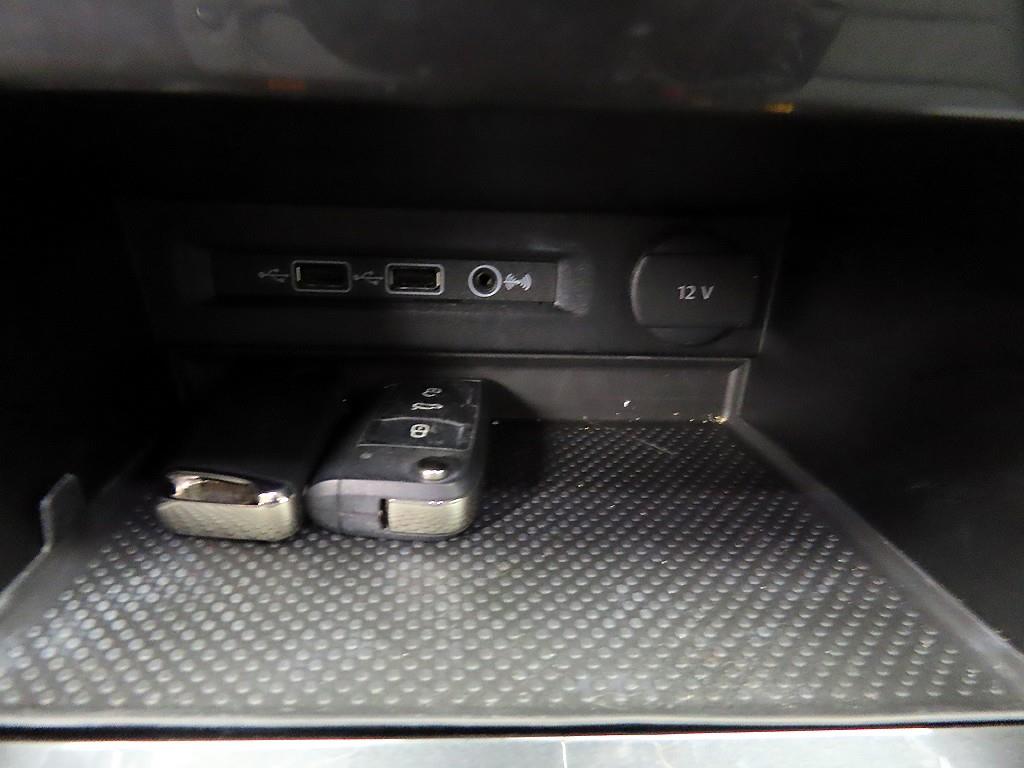 Volkswagen Tiguan 2020 Blanco - Importación desde Corea - HF Imports Iquique - Foto 13