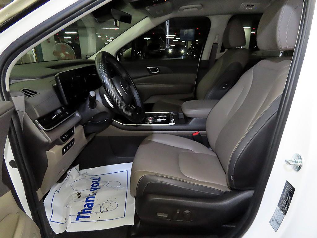 KIA Carnival - Vista 6