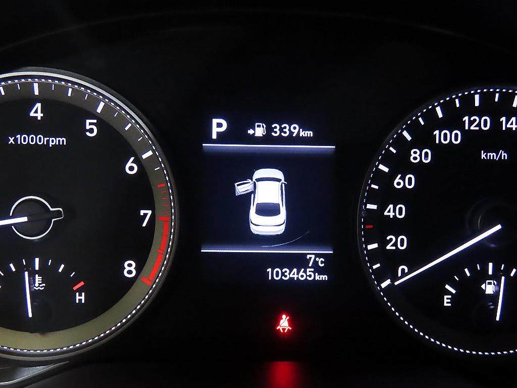 HYUNDAI Grandeur - Vista 9