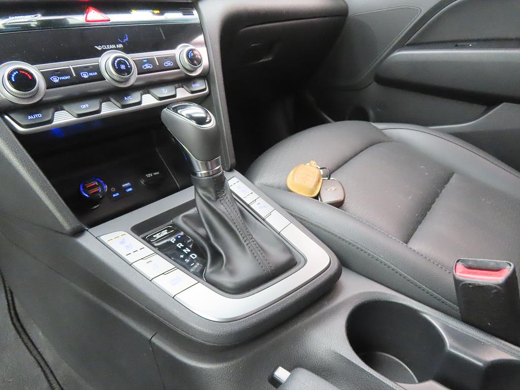 HYUNDAI Avante - Vista 11