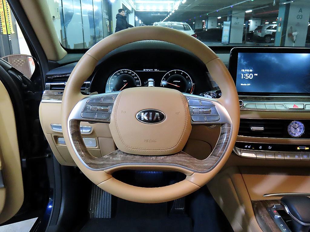 KIA K9 - Vista 8
