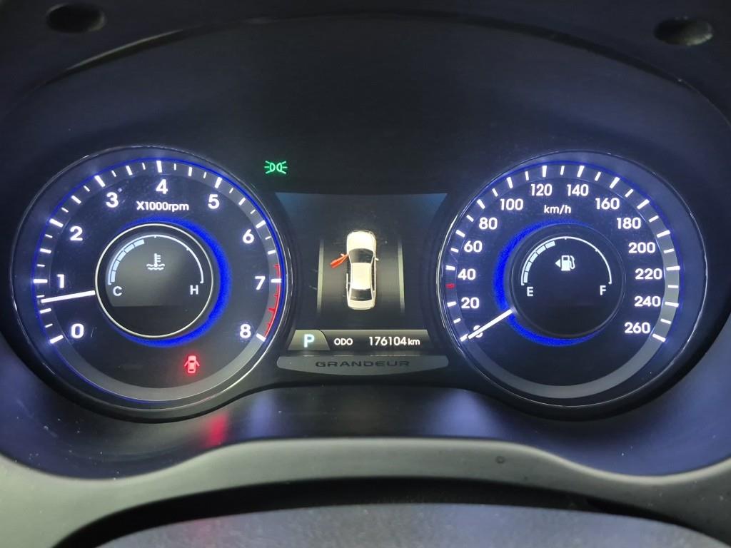 HYUNDAI Grandeur - Vista 7