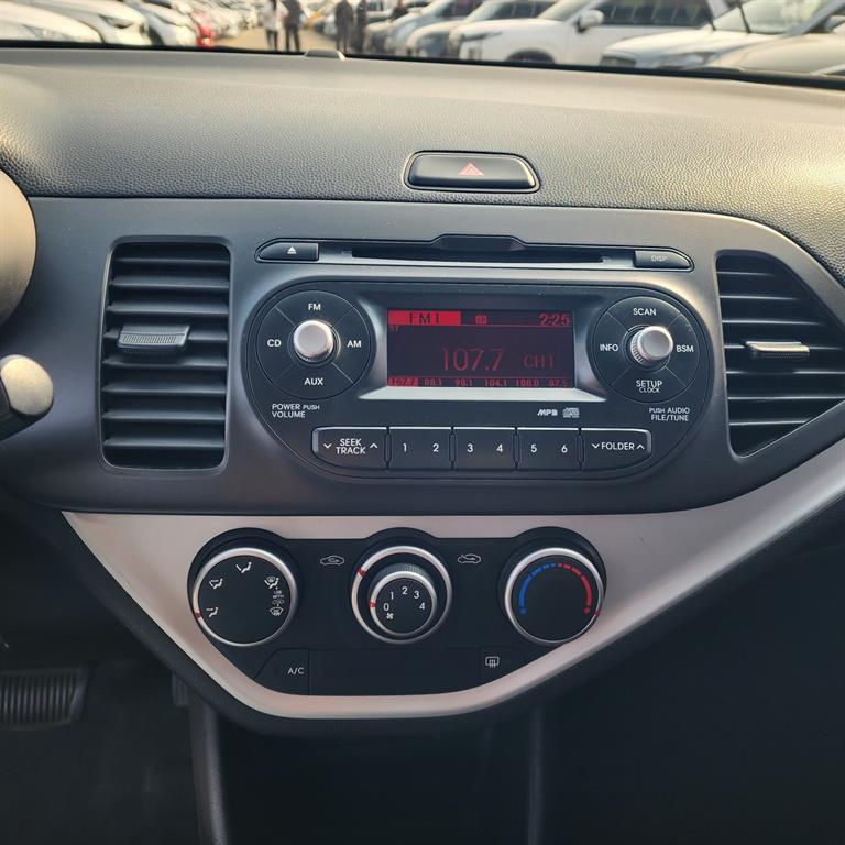 KIA Morning - Vista 11