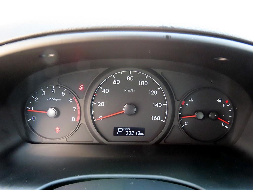 HYUNDAI Starex - Vista 10