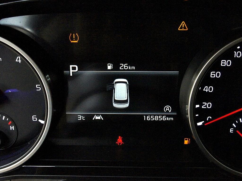 KIA Carnival 2022 the color of pearl - Importación desde Corea - HF Imports Iquique - Foto 9