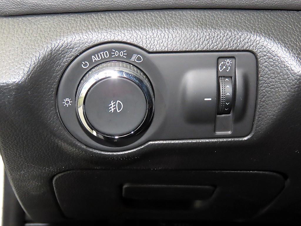 Chevrolet Cruise 2016 Blanco - Importación desde Corea - HF Imports Iquique - Foto 14