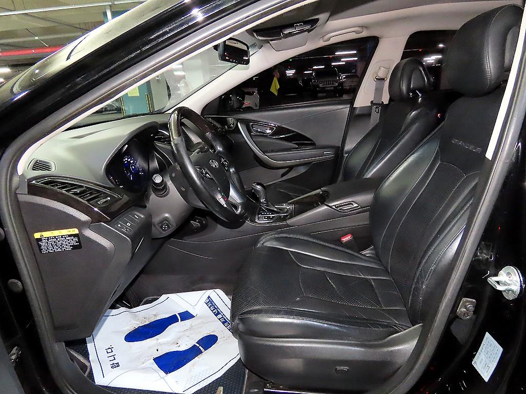 HYUNDAI Grandeur - Vista 6