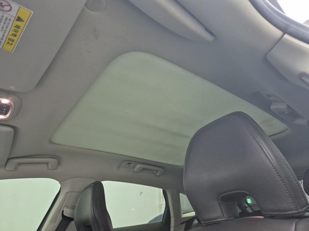 Volvo V40 2015 Gris - Importación desde Corea - HF Imports Iquique - Foto 13