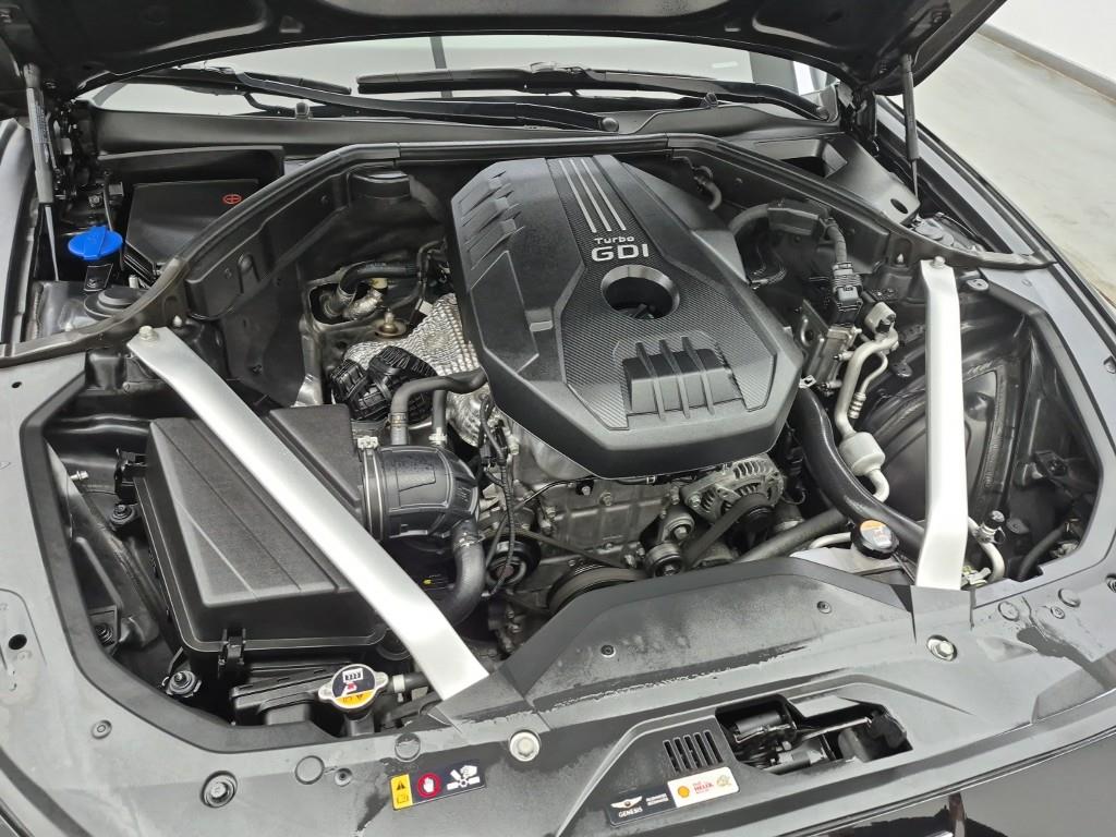 Genesis G70 - Vista 6