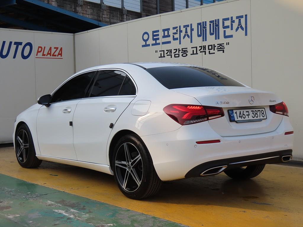 Mercedes Benz A Class - Vista 3