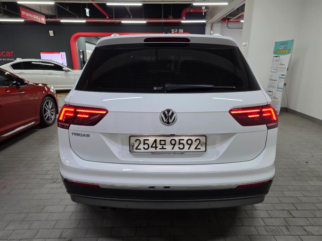 Volkswagen Tiguan - Vista 3