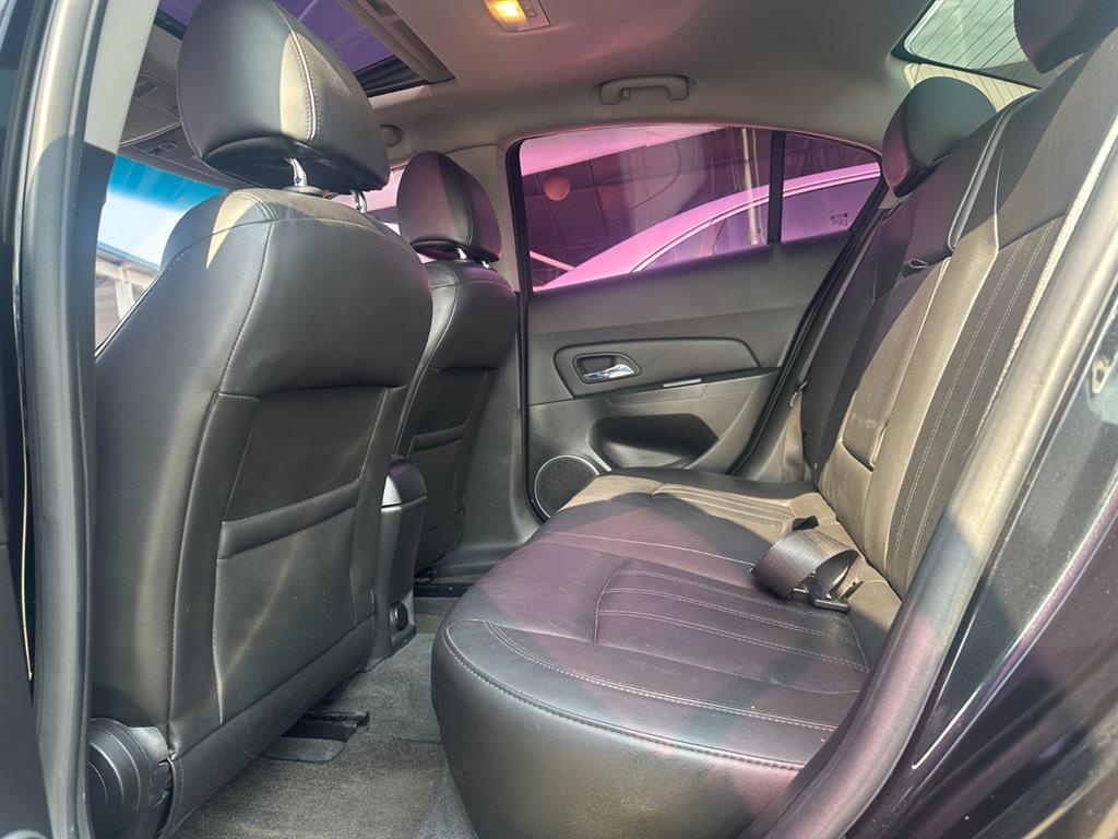 Chevrolet Cruise 2012 Negro - Importación desde Corea - HF Imports Iquique - Foto 13