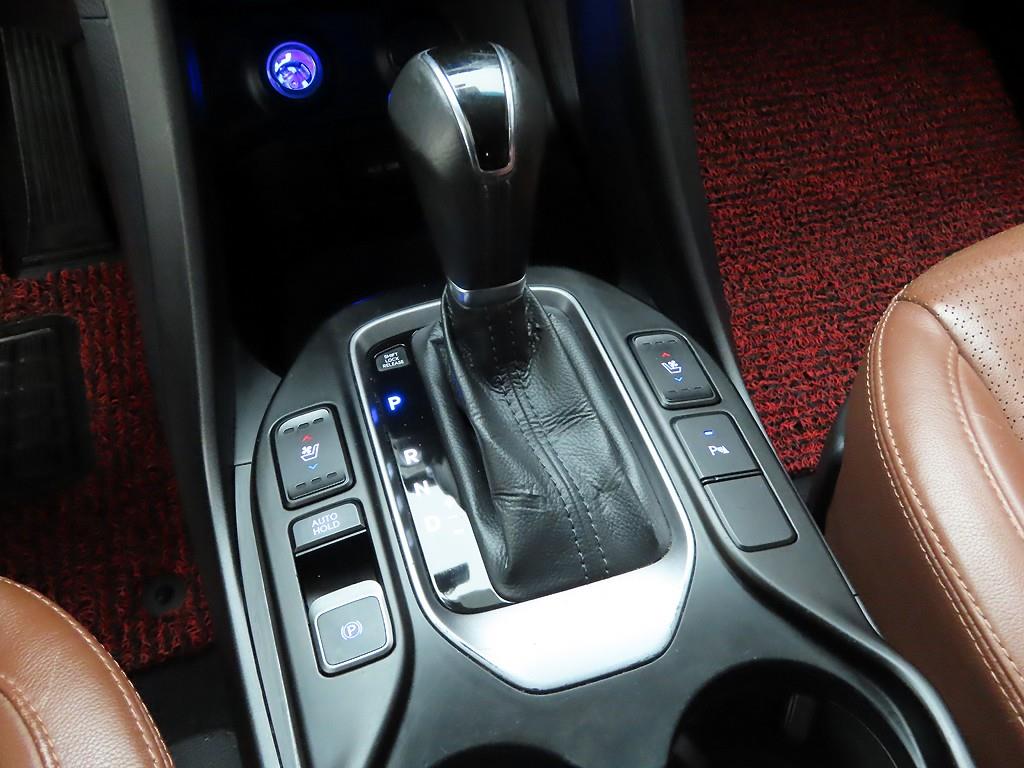 HYUNDAI Santa Fe - Vista 10