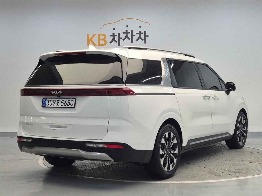 KIA Carnival - Vista 3