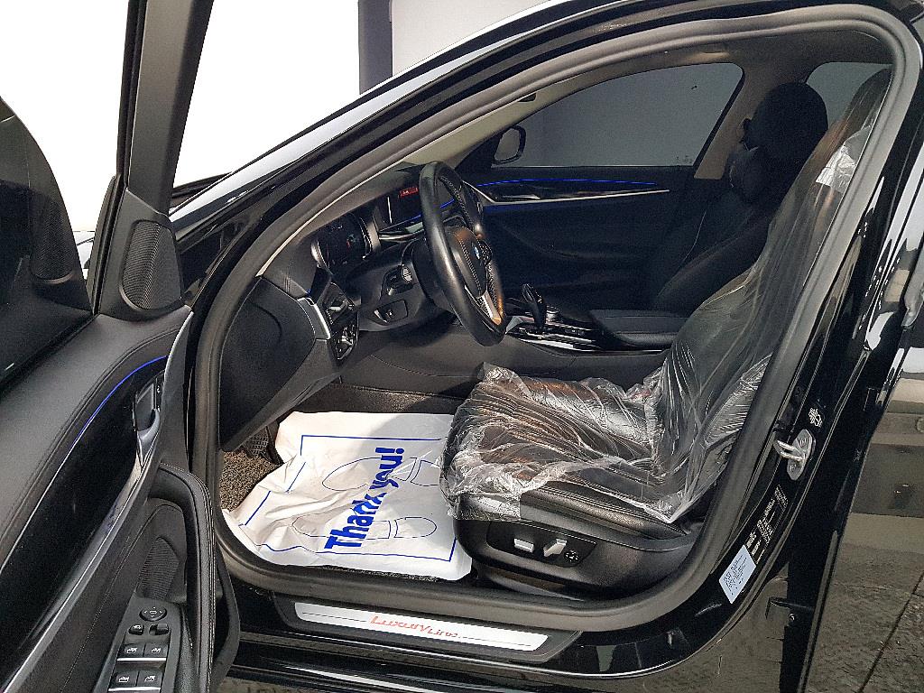 BMW 5 Series - Vista 8