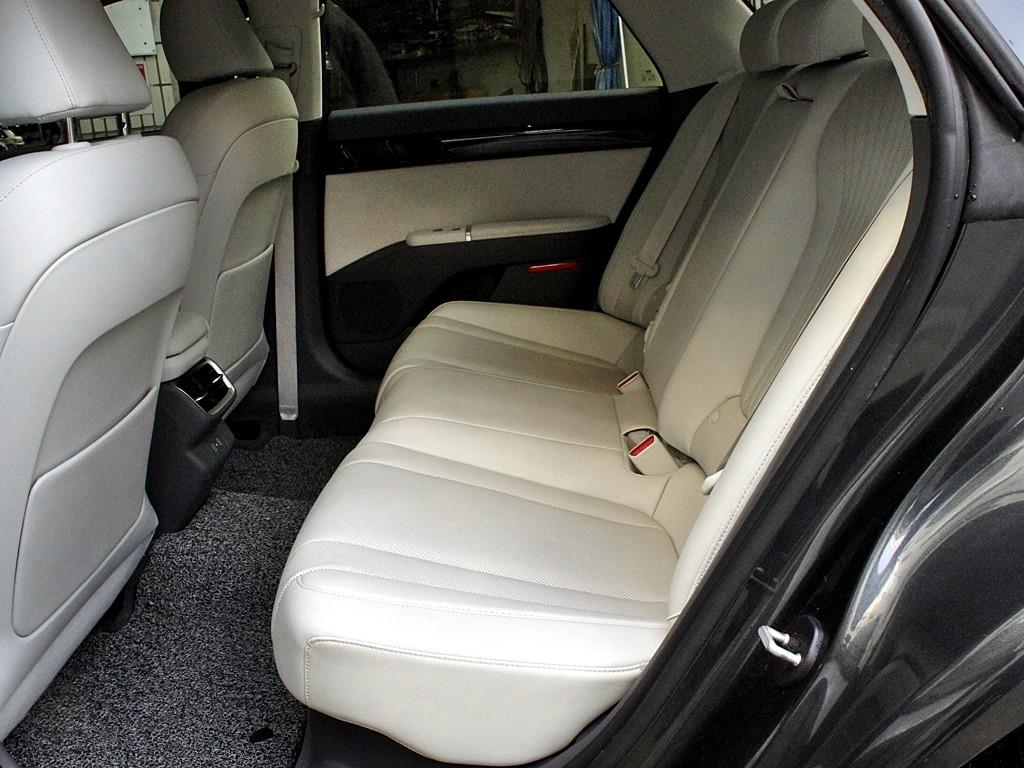 HYUNDAI Grandeur - Vista 11