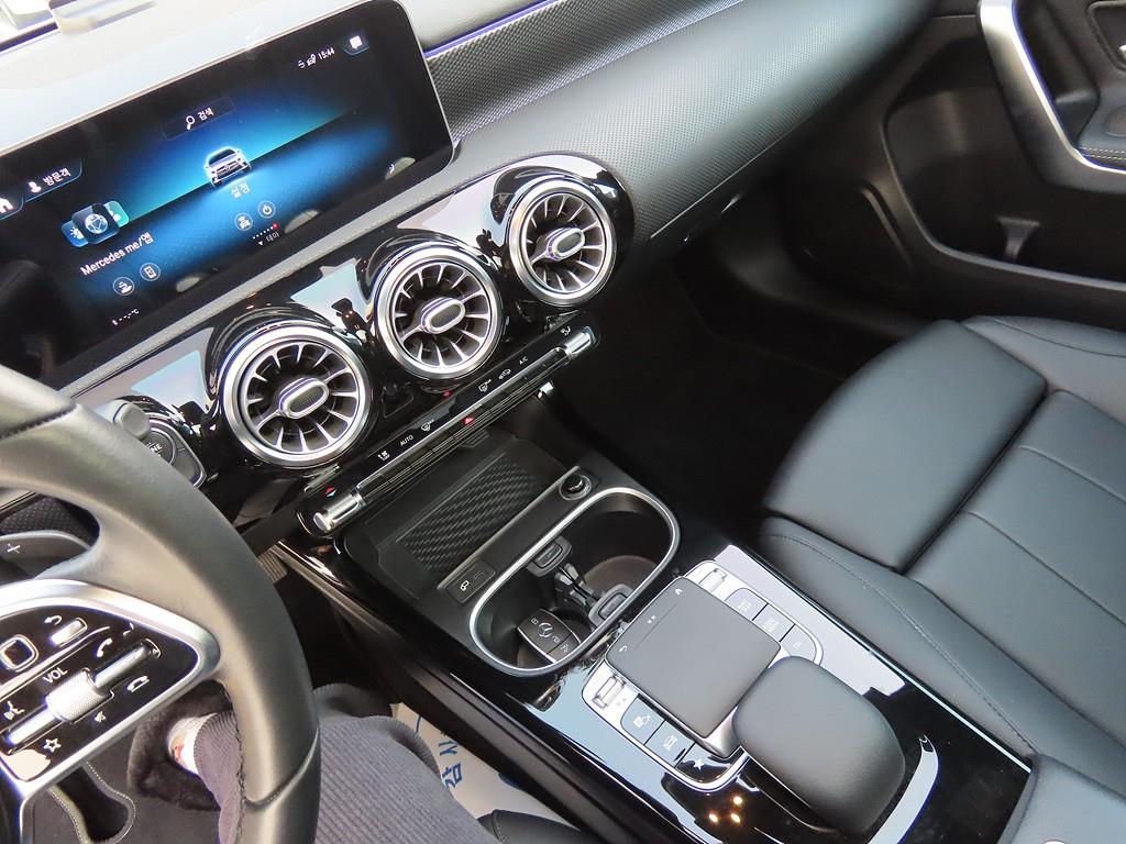 Mercedes Benz A Class - Vista 12