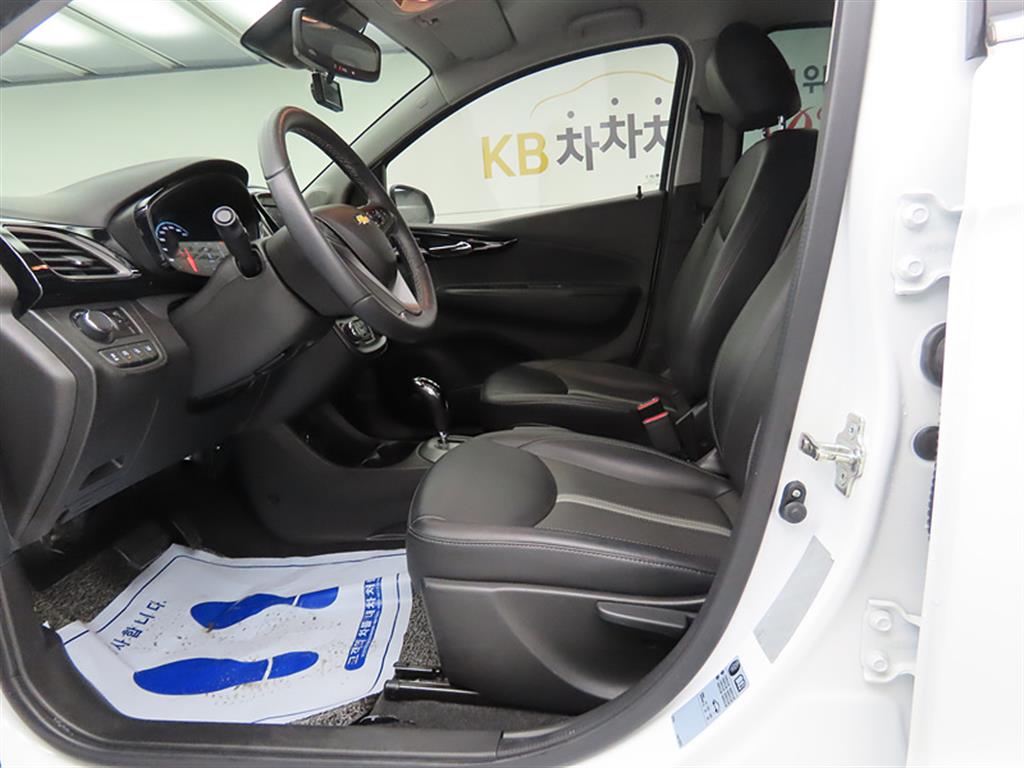 Chevrolet Spark - Vista 5