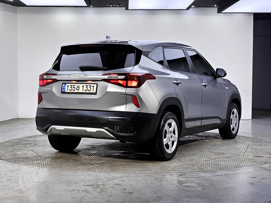 KIA Seltos - Vista 4