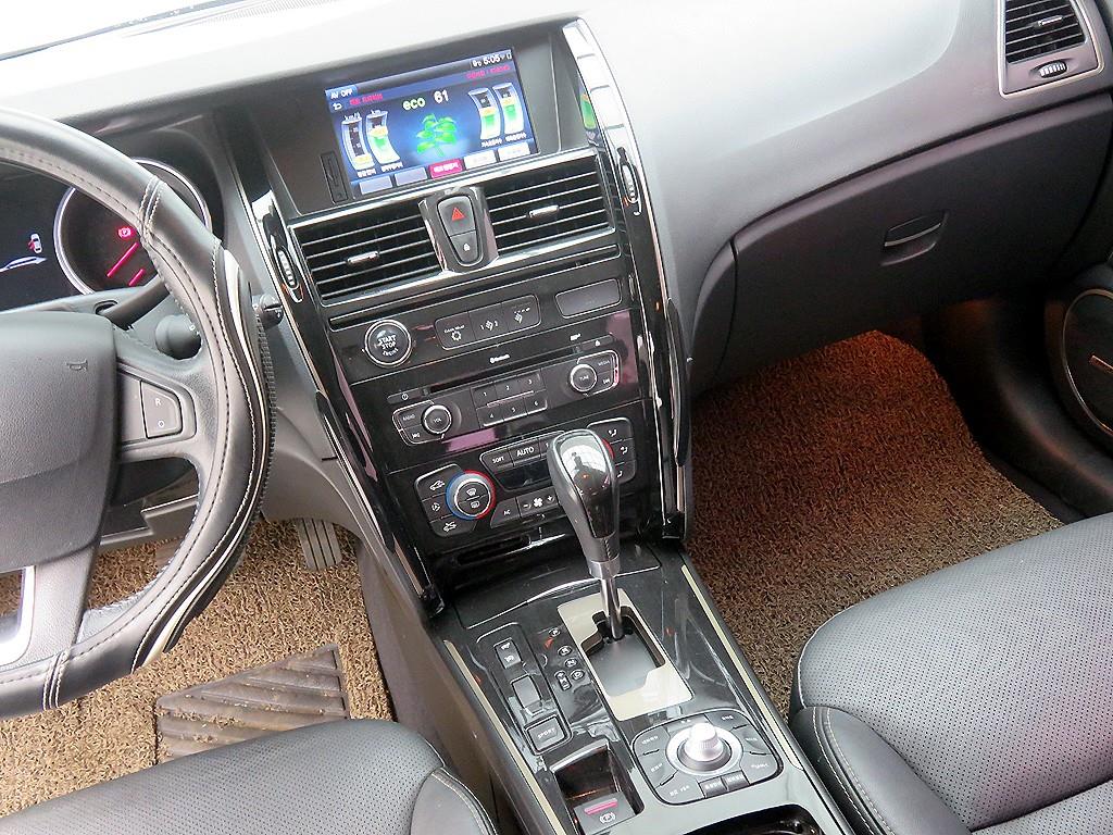 SAMSUNG SM7 - Vista 10