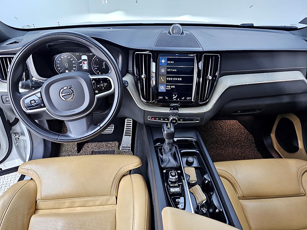 Volvo XC60 - Vista 5