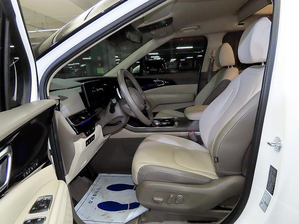 KIA Carnival - Vista 6