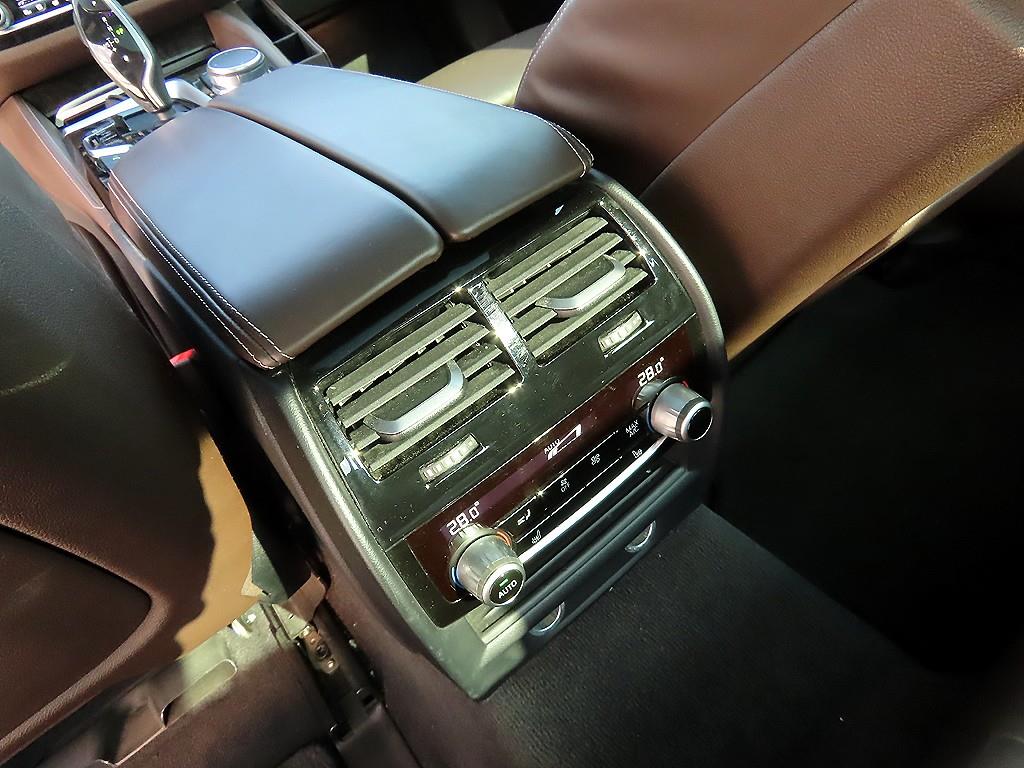 BMW 5 Series 2018 Negro - Importación desde Corea - HF Imports Iquique - Foto 16