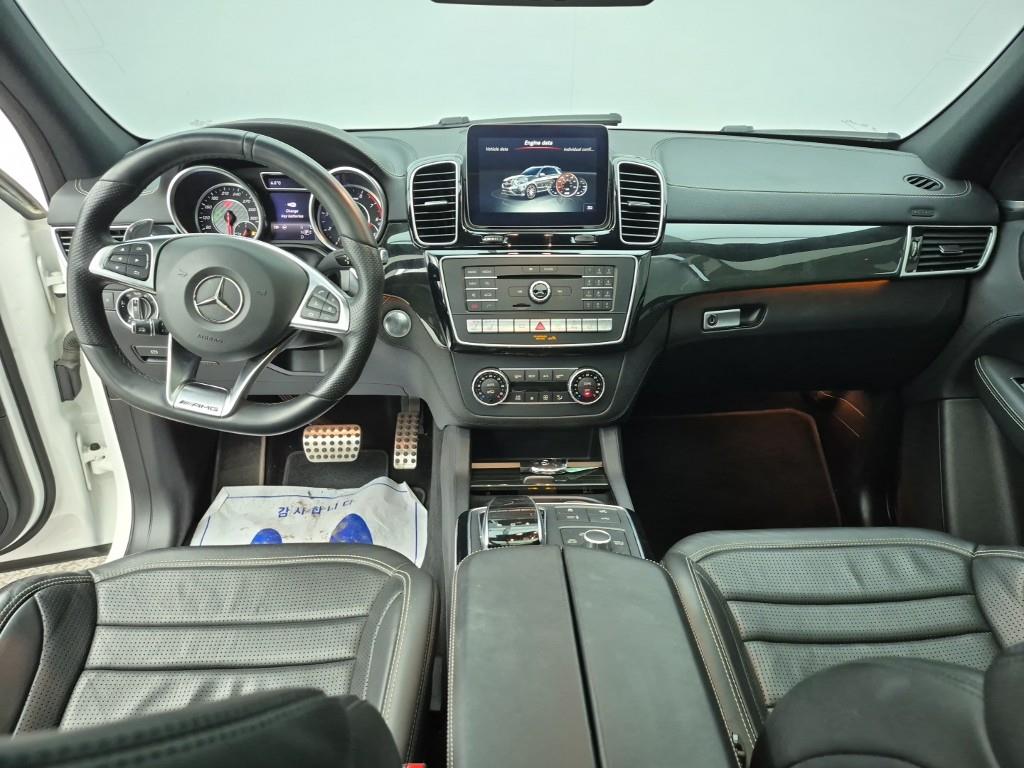 Mercedes Benz GLE Class - Vista 5