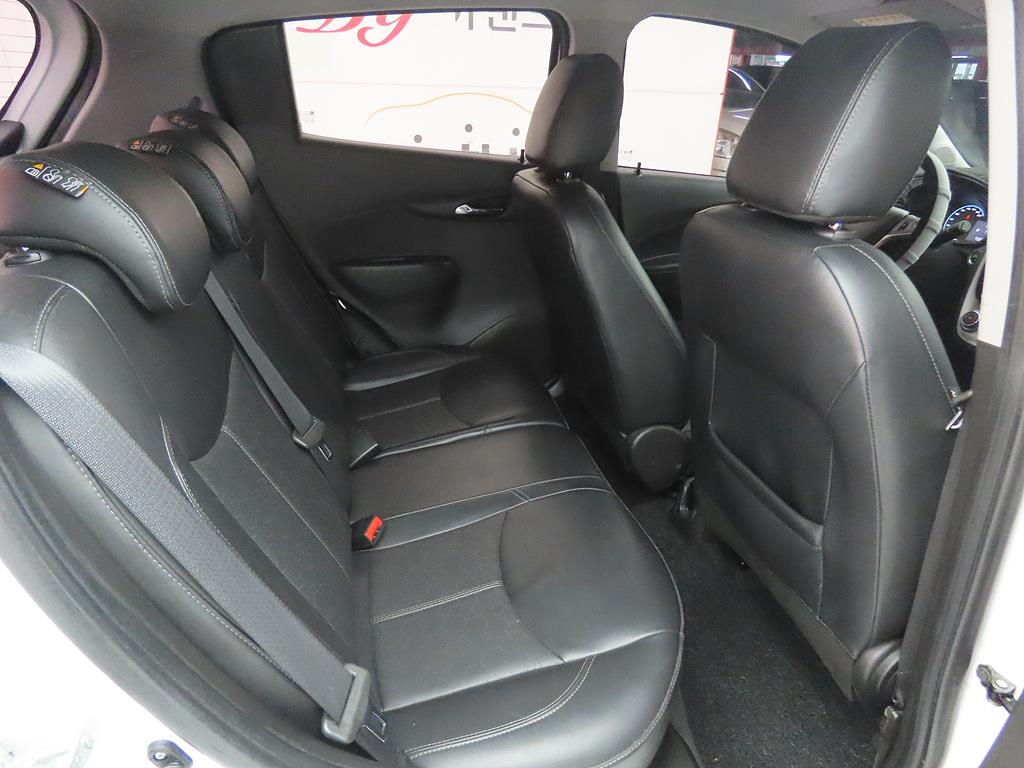 Chevrolet Spark - Vista 8