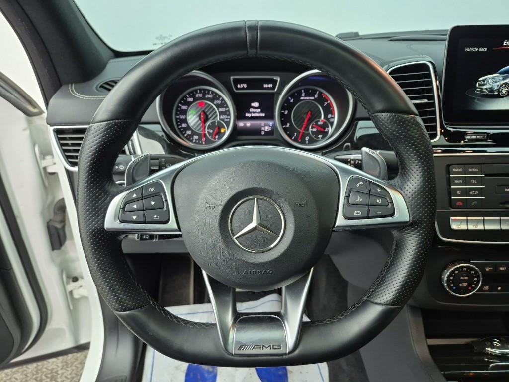 Mercedes Benz GLE Class - Vista 9