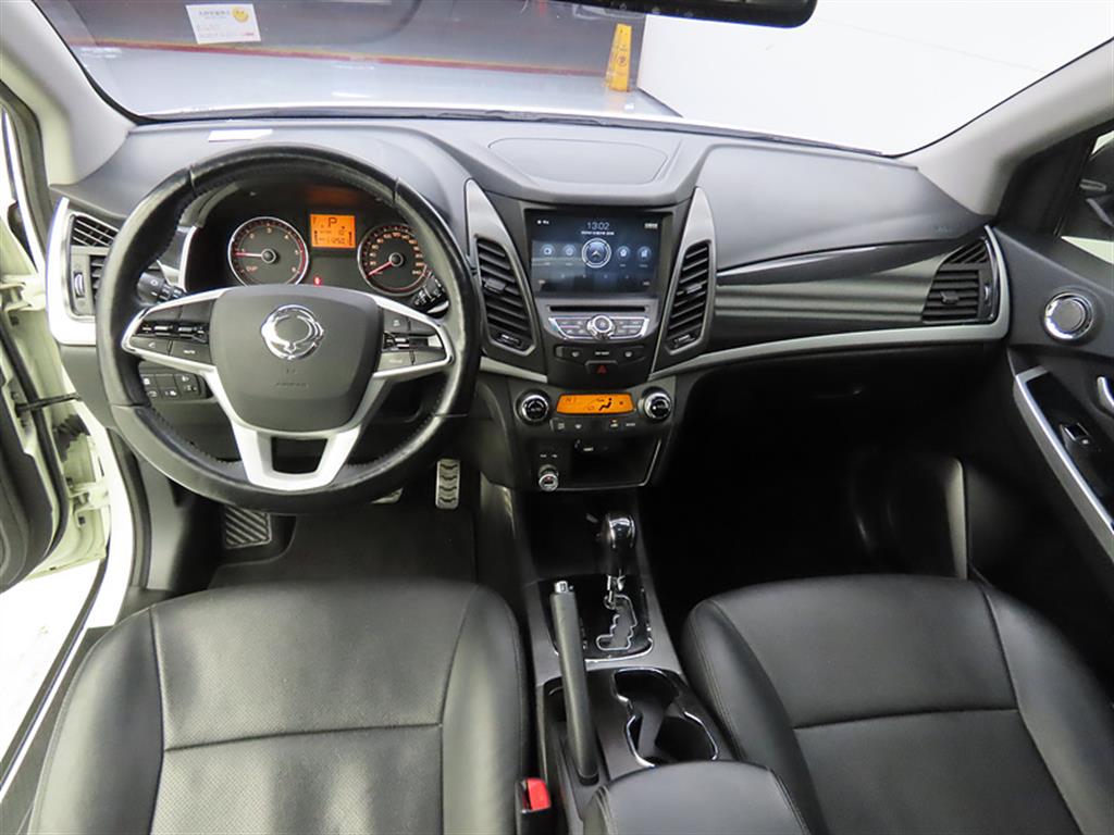 Ssangyong Korando - Vista 7