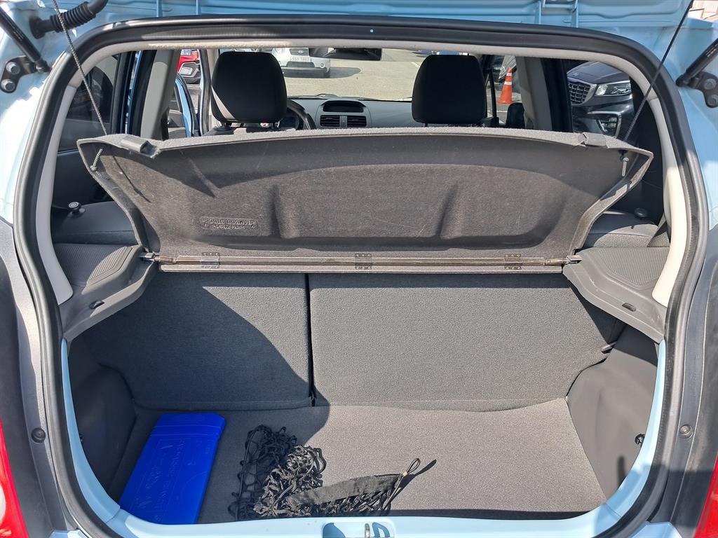 Chevrolet Spark - Vista 11