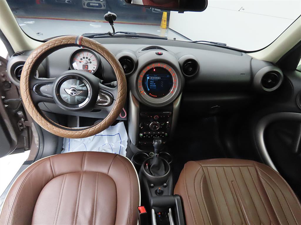 Mini Countryman - Vista 7