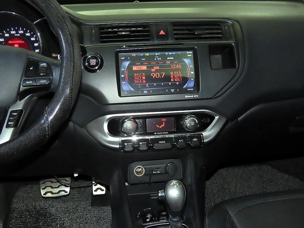 KIA Pride - Vista 11