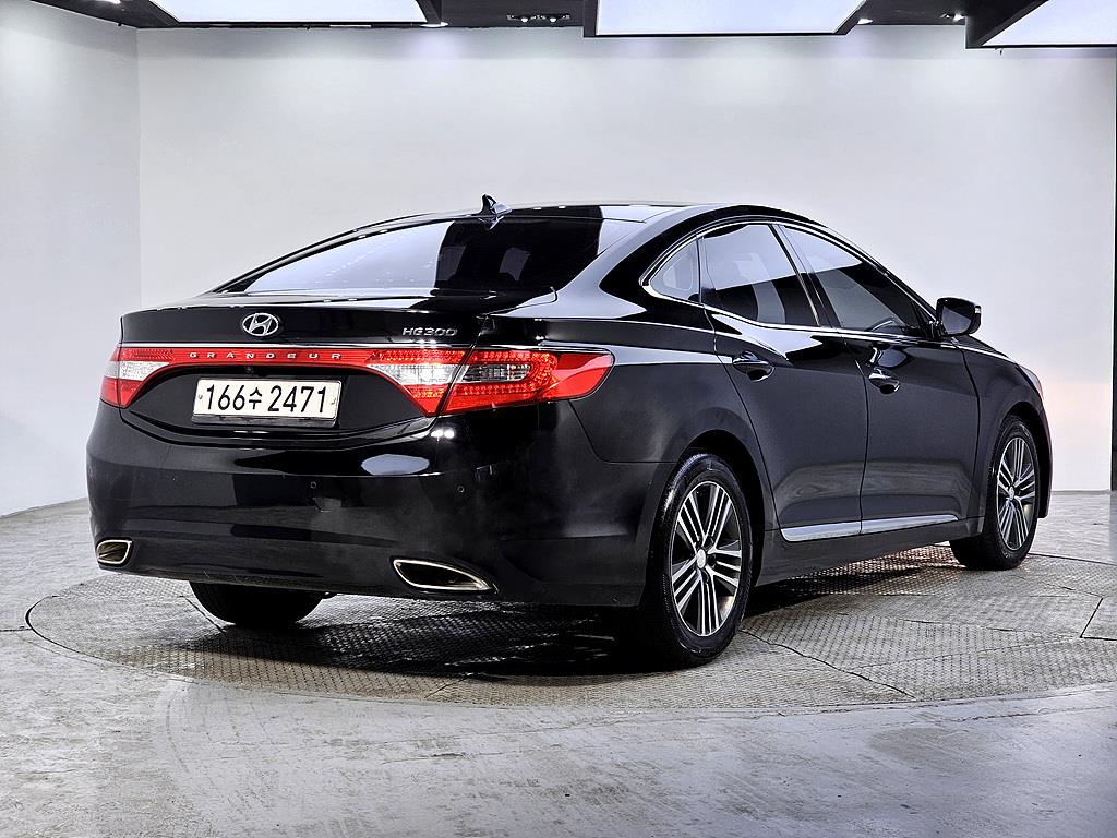 HYUNDAI Grandeur - Vista 4