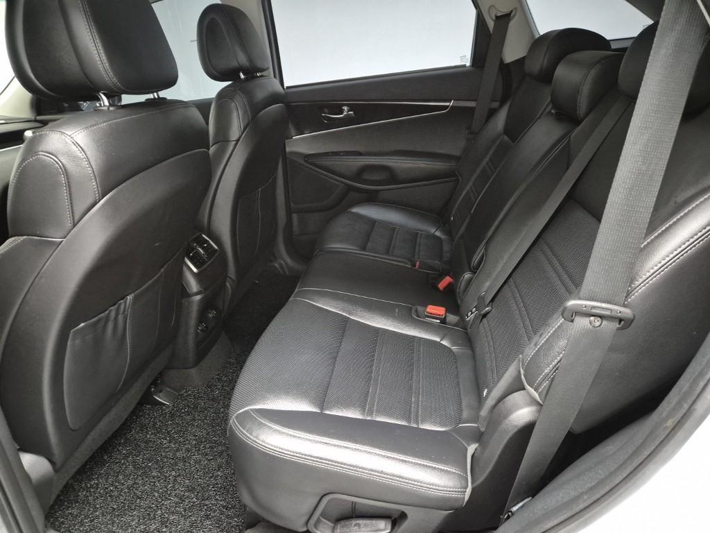 KIA Sorento - Vista 12