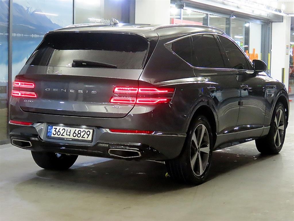 Genesis GV80 - Vista 5