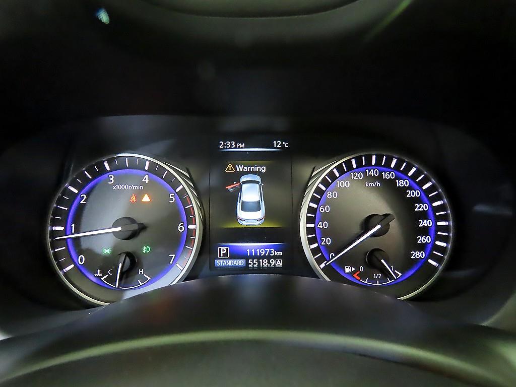 Infiniti Q - Vista 9