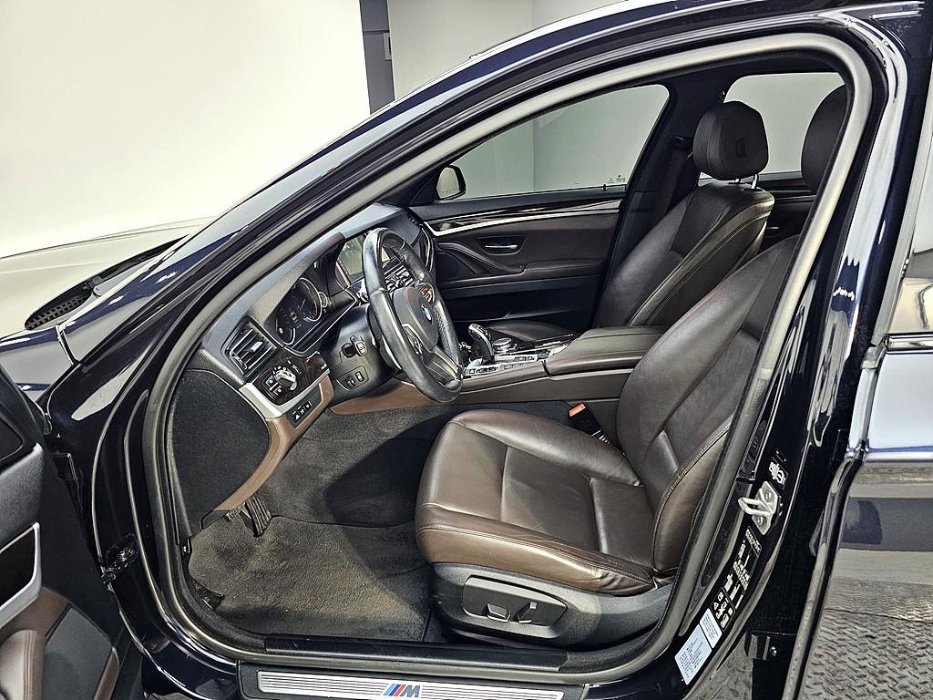 BMW 5 Series - Vista 8