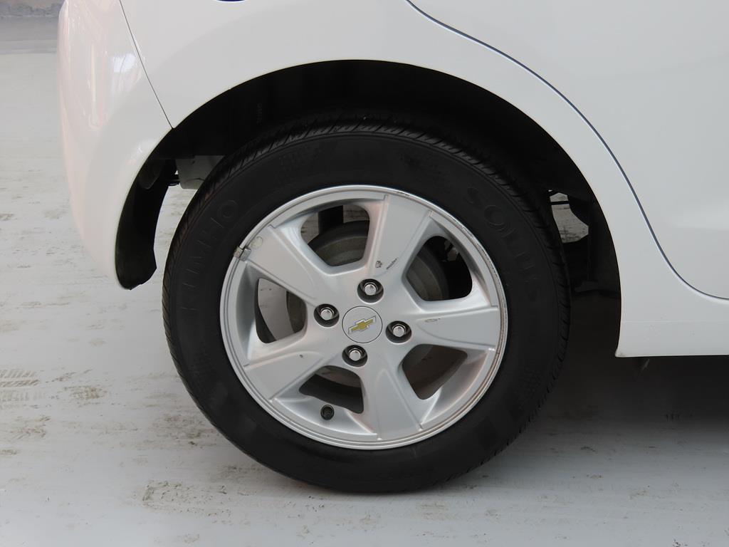 Chevrolet Spark 2017 Blanco - Importación desde Corea - HF Imports Iquique - Foto 20